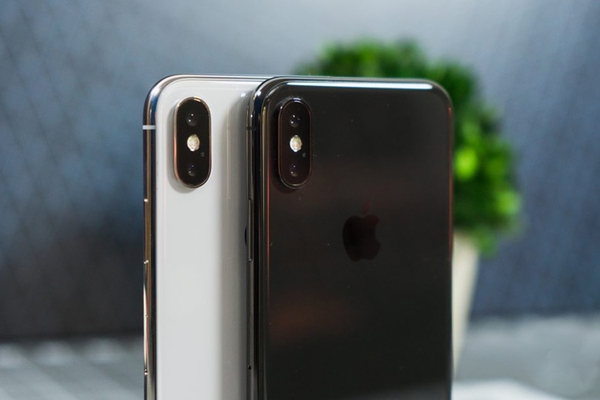 Mua iPhone X màu nào đẹp hơn? Xám không gian hay trắng tinh khôi?