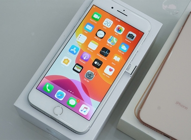 Hoài niệm về thiết kế của iPhone 8 Plus, cấu hình vẫn đủ “mượt” để chiến game khủng