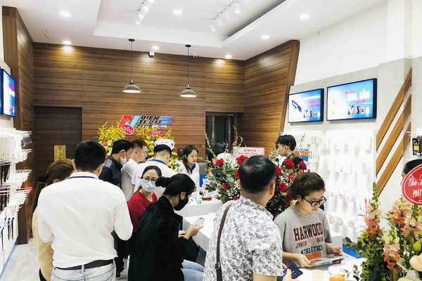 Điện Thoại Mới chính thức khai trương chi nhánh thứ 2 tại 208 Xã Đàn, Đống Đa, Hà Nội