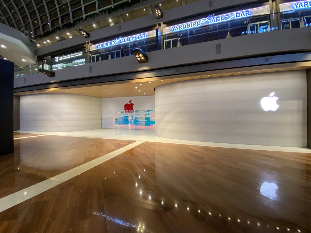 Lối vào bến thuyền đến Apple Store