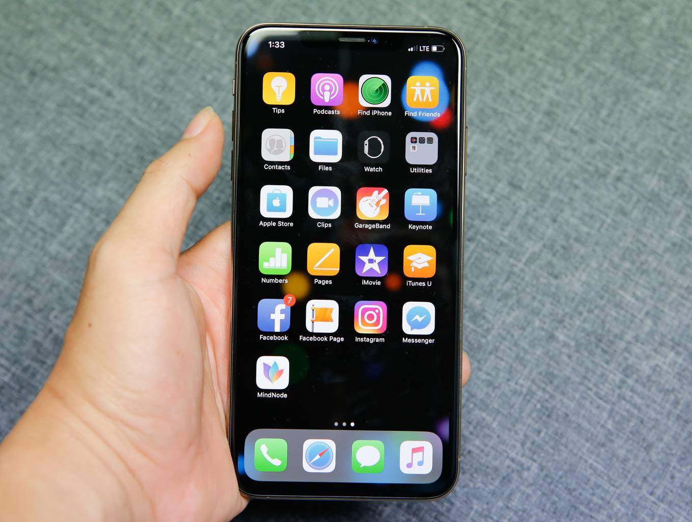 iPhone XS Max được Apple hoàn thiện đến từng chi tiết nhỏ nhất