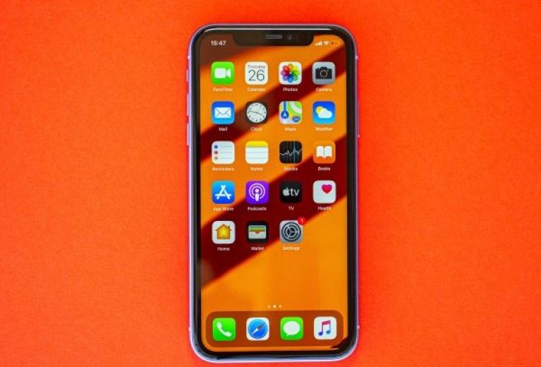 iPhone 11 vẫn giữ nguyên màn hình của nó giống như iPhone XR