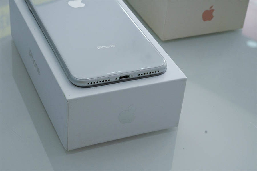 iPhone 8 Plus có những màu nào